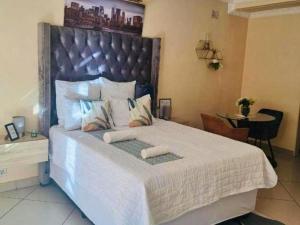 Glamour C-rane lodge