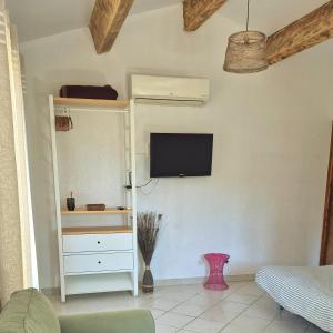 Maisons de vacances Maison independante avec Jardin, Studio de 26m2 tout equipe avec Climatisation reversible : photos des chambres