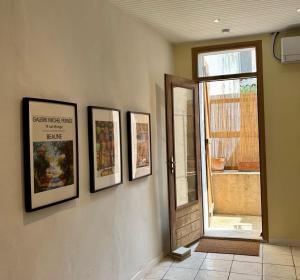 Maisons de vacances Renovated village house in peaceful town near Med - Air conditioning, balcony : photos des chambres