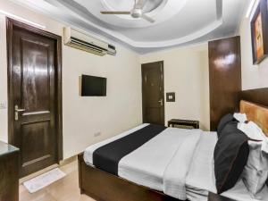 Signature Plaza By MERRIMENT