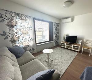 RT asunto, sauna, terassi ja autokatos