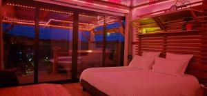 Sejours a la campagne La Luna - Tiny House Spa - Romantique & Nature : photos des chambres