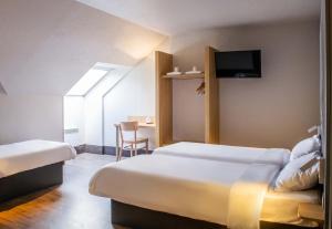 Hotels B&B HOTEL Saint-Quentin : Chambre Triple Classique
