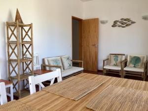 Apart 2 quartos, 350m praia Olhos dÁgua, F