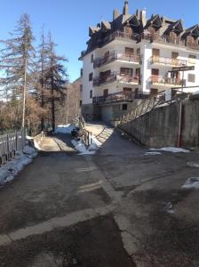 Mon Bijou on the ski slopes