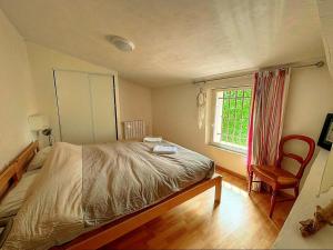 Maisons de vacances Spacieuse maison de village, centre de Lorgues : Maison 4 Chambres