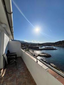 Apartments Peronja Jelsa Seafront