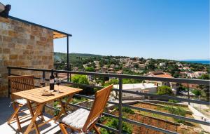 1 Bedroom Nice Apartment In Splitska