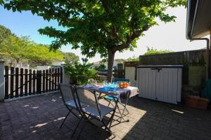 Maisonnette au pied de lOcéan avec terrasse