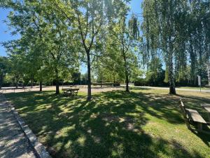 Maisons de vacances F011- Bungalow ensoleille pour 4 proche EuropaPark : Maison 2 Chambres