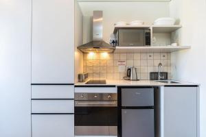 Bright & Chic Studio at The Rose