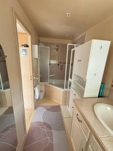 Maisons de vacances Maison : photos des chambres