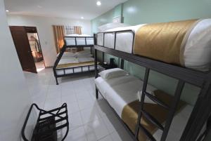 North Victoria Sports and Leisure Inn