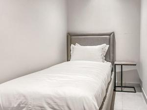 GR- Luxury 4-Bedroom Apt with private Outdoor BBQ Area