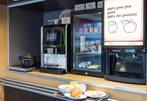 Hotels B&B HOTEL Rennes Nord St Gregoire : photos des chambres