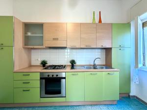 Wanda, piano terra, giardino e posto auto! by Alfareal