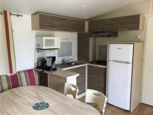 Campings Camping - Piscine - ccbbdag : photos des chambres