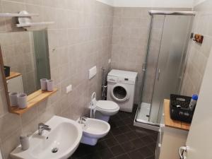 Perla del Lago 2 - Ubytování bez kategorie ve městě Sirmione