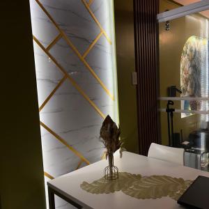 Tagaytay Staycation by Nairoj