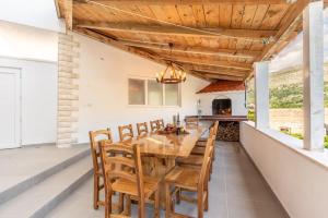 Luxury apartment Irina with private heated pool