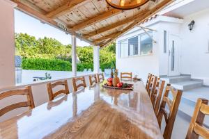 Luxury apartment Irina with private heated pool