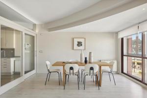 Playa de La Concha 9 by FeelFree Rentals