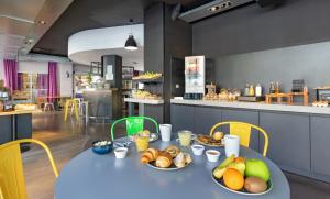 Hotels Campanile Clermont Ferrand Centre : photos des chambres