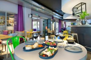 Hotels Campanile Clermont Ferrand Centre : photos des chambres