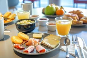 Hotels Campanile Clermont Ferrand Centre : photos des chambres