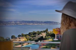 Superb T3 with terrace and sea view