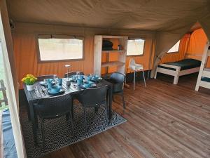 HappyFarm Safaritent