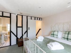 Magnolia Cottage your cosy Getaway Pass the Keys