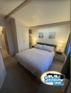 Fantasy Island - Eastgate F5- The Ardennes with Hot Tub - Coastal Caravan Breaks