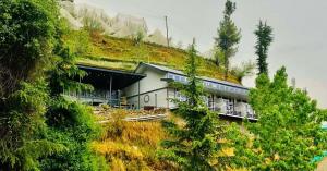 Small Victories Mountain Stay