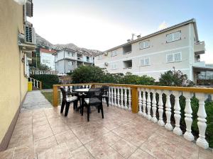 Appartement in Baška mit Eigener Terrasse - b59627