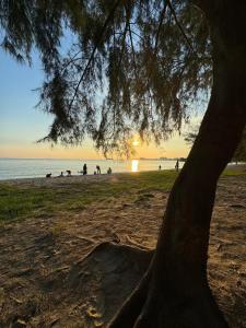 Golden Straits Villas Beach Resort