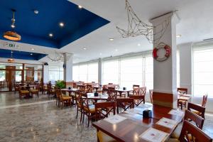 Complex ModernInclusive Mamaia