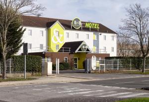 Hotels B&B HOTEL Maurepas : photos des chambres