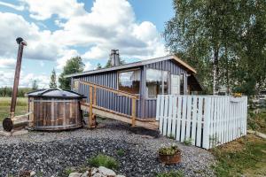 Elämysmajoitus Piisaminpesä