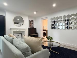 Parkers 2 bedroom apartment in Notting Hill