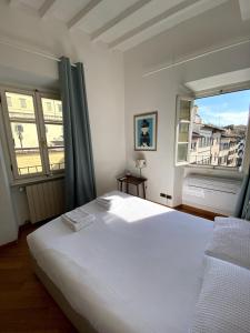 Ponte vecchio-Old Bridge-Apartment Piazza Pitti