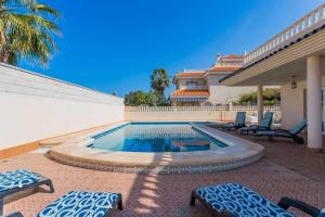 Acogedor Chalet con piscina 2ª Línea del Mar Menor