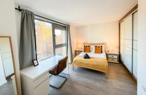 Contemporary Apartments with Private Balconies in Hoxton near Shoreditch, Old Street, Islington by NourNest Apartments