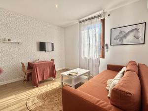 Appartements M115 Marquer charmant T2 avec Parking, aux portes de la douane de Moillesulaz : photos des chambres