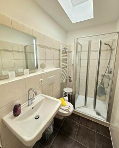 "Wohnung 1 - G Pape" mit 2 Terrassen, kostenloses WLAN, Longstay Rabatt, Nähe Dünenpark