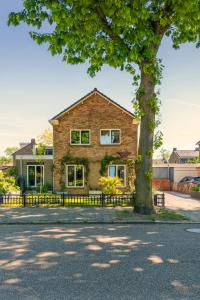 Cozy House - fietsverhuur, eigen keuken en badkamer