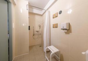 Hotels B&B HOTEL Moulins : photos des chambres