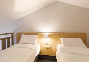 Hotels B&B HOTEL Moulins : Chambre Quadruple