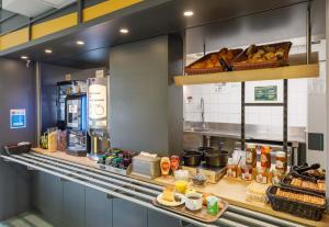 Hotels B&B HOTEL Moulins : photos des chambres