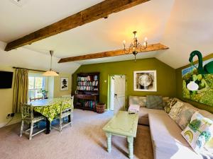 Exceptional retreat near Cornwall Coast